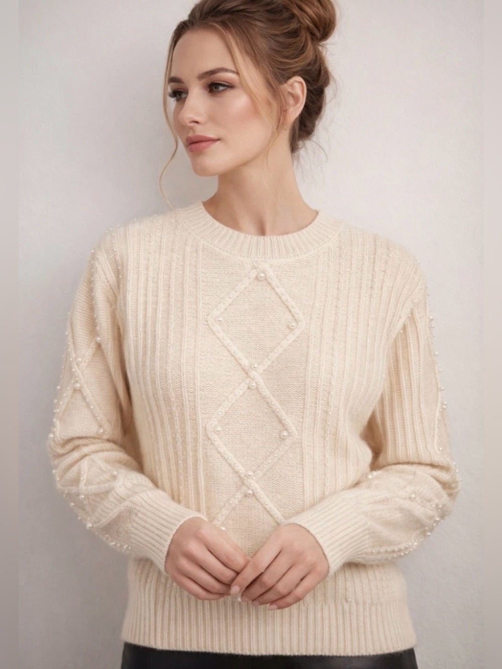 C by Bloomingdale’s cashmere sweater w pearl accents Ivory size S new w tags!